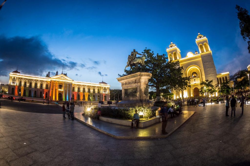 San Salvador historical tour